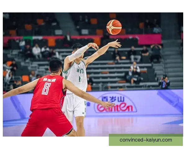 体育盛宴再启新篇章 世界杯赛场激战正酣 球迷激情四溢助力球队冲锋