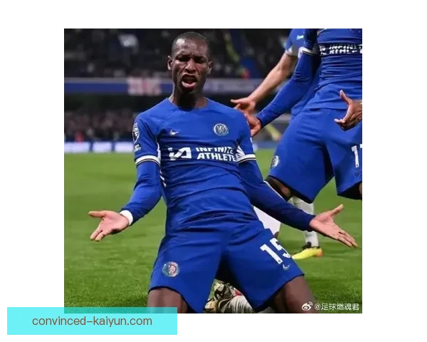 欧洲足球转会窗口临近关闭 多家豪门球队争夺顶级球员